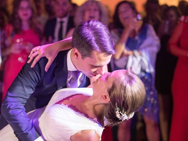 La boda de Benoit y Rocío en Bollullos De La Mitacion, Sevilla 25