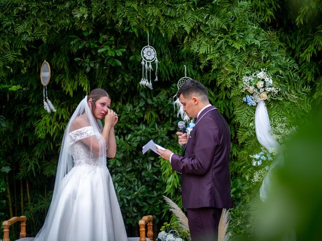 La boda de Amanda y Ionut en Sant Fost De Campsentelles, Barcelona 23