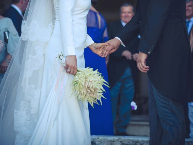 La boda de Javi y Lucrecia en Jerez De La Frontera, Cádiz 26