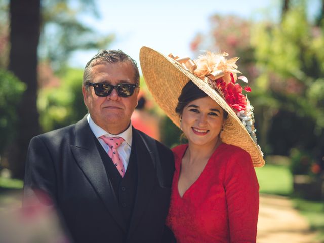 La boda de Javi y Lucrecia en Jerez De La Frontera, Cádiz 44