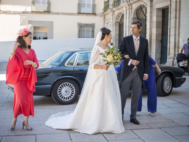 La boda de Jose Ángel y Teresa en Segovia 8
