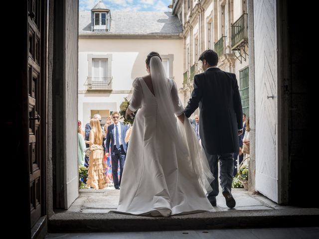 La boda de Jose Ángel y Teresa en Segovia 16