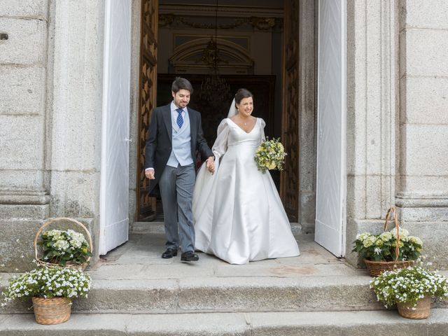 La boda de Jose Ángel y Teresa en Segovia 17