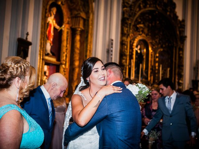 La boda de Javi y Cuki en Torre Del Mar, Málaga 17