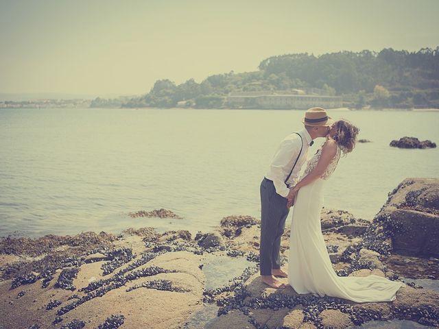 La boda de July y Mayra en Ferrol, A Coruña 50