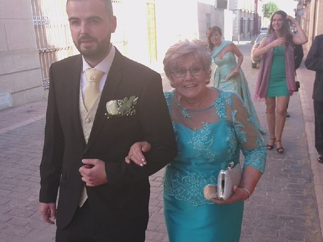 La boda de Fernando  y Nuria en Corral De Almaguer, Toledo 1