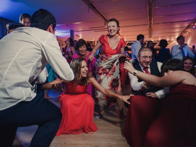 La boda de Santiago y Erika en Madrid, Madrid 28