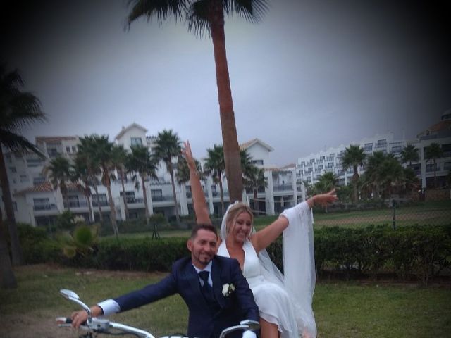 La boda de Luis y Evelyn  en Estepona, Málaga 1