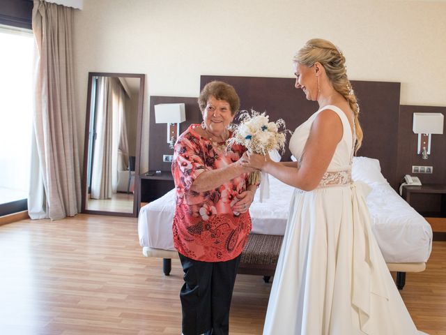 La boda de adrian y noelia en Benajarafe, Málaga 6