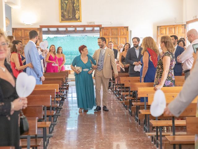 La boda de adrian y noelia en Benajarafe, Málaga 10