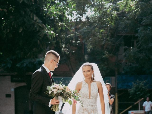 La boda de Joan Pau y Olga en Santa Margarida I Els Monjos, Barcelona 14