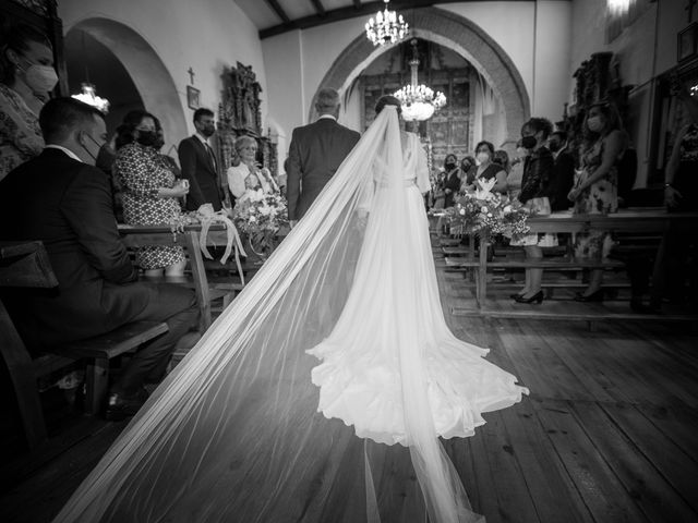 La boda de Cristian y Silvia en Cembranos, León 18