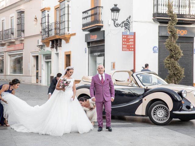 La boda de Fani y Juanma en Utrera, Sevilla 27