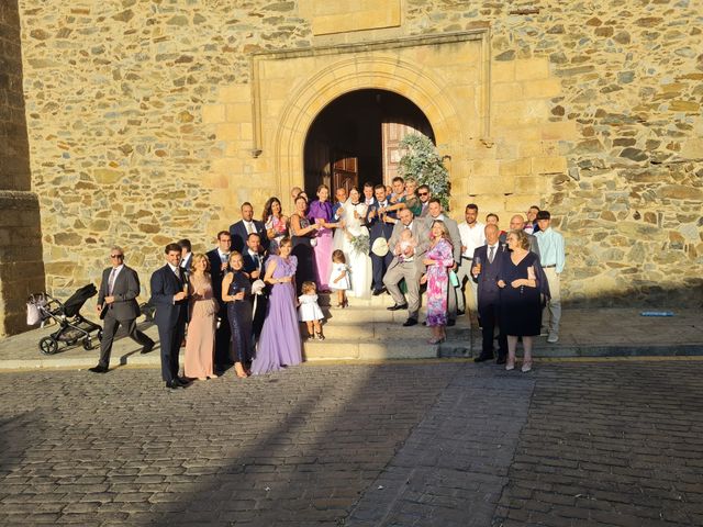 La boda de Miriam  y Jose luis en Madrigalejo, Cáceres 5