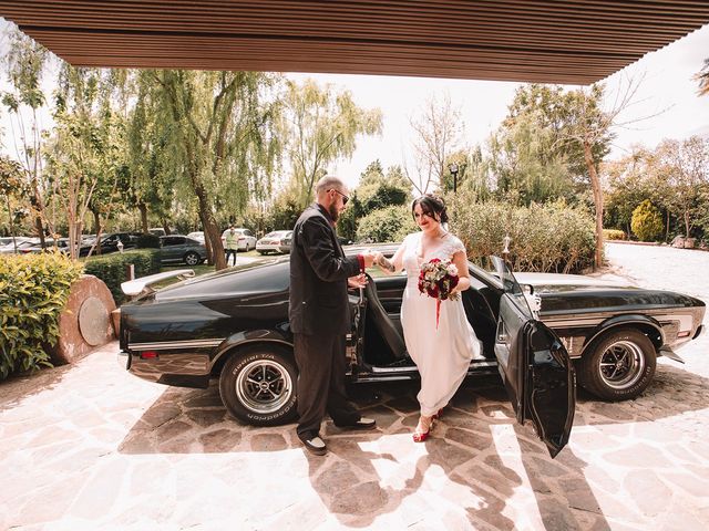 La boda de CACIKE y NEREA en Aldea Del Fresno, Madrid 12