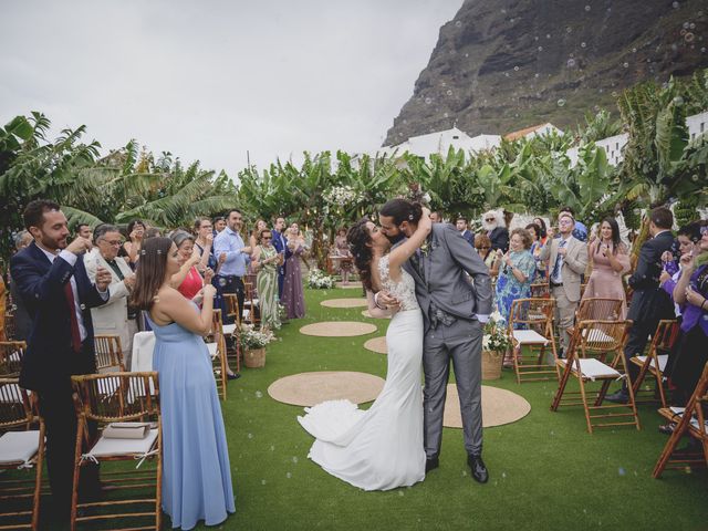 La boda de Bruno y Emma en Los Silos, Santa Cruz de Tenerife 30