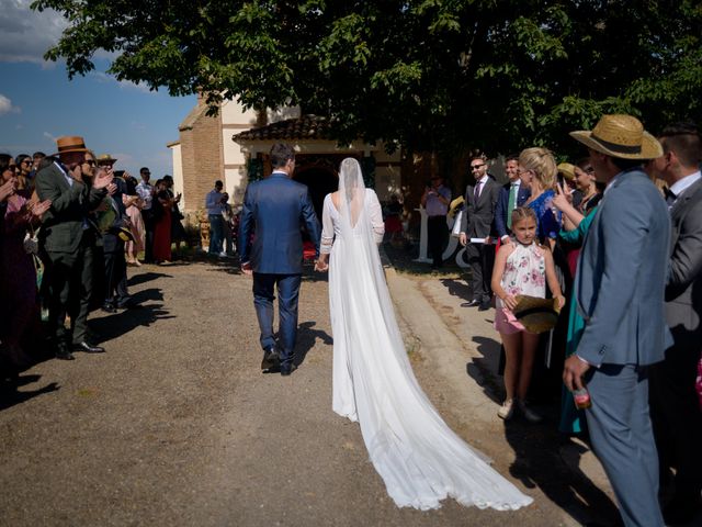 La boda de Diego y Laura en Gutur, La Rioja 13