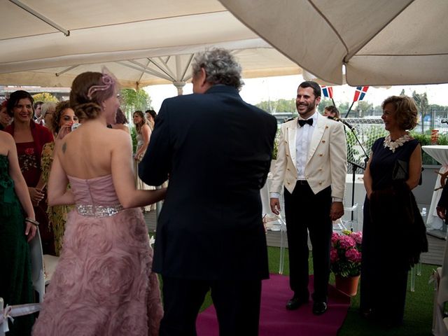 La boda de Kino y Aurora en Sevilla, Sevilla 10