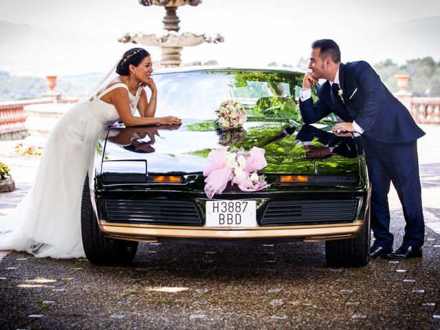 La boda de Javi y Randa en Vilanova Del Valles, Barcelona 29