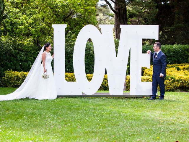 La boda de Javi y Randa en Vilanova Del Valles, Barcelona 33