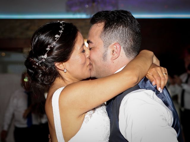 La boda de Javi y Randa en Vilanova Del Valles, Barcelona 41