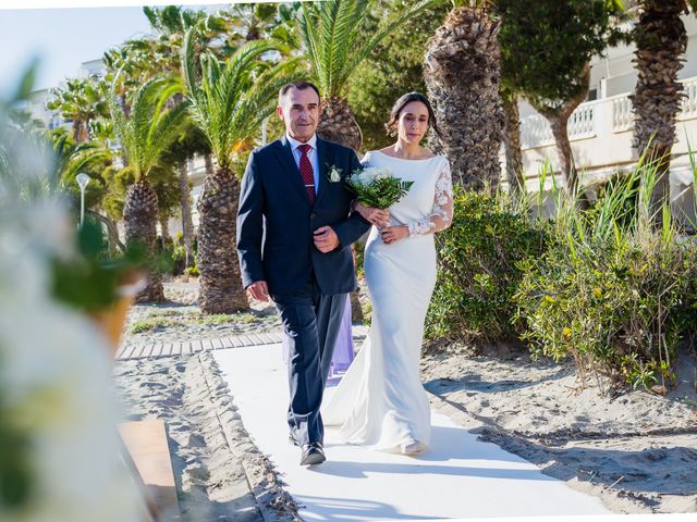 La boda de Andrés y Tamara en La Manga Del Mar Menor, Murcia 18