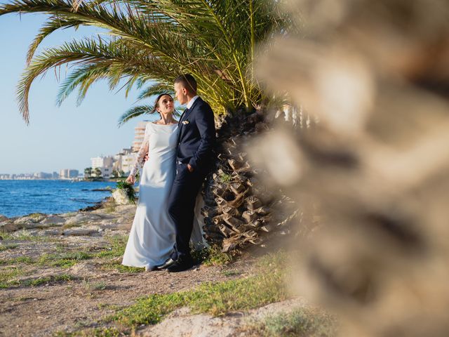 La boda de Andrés y Tamara en La Manga Del Mar Menor, Murcia 63