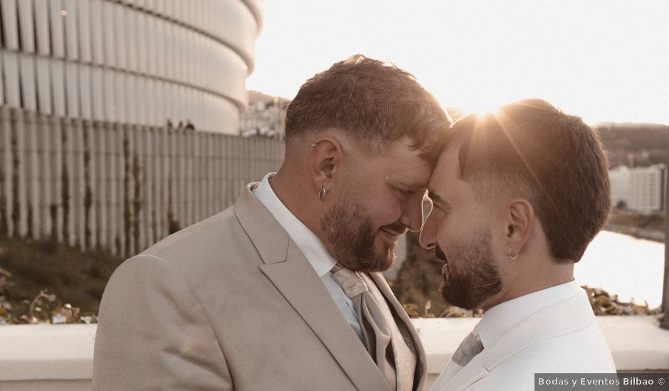 La boda de Andoni y Xabier en Bilbao, Vizcaya