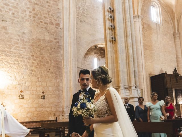 La boda de David y Yetsi en Villarrobledo, Albacete 63