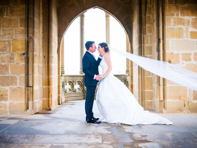 La boda de Carmelo y Beatriz en Olite, Navarra 23