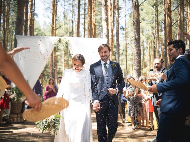 La boda de Daniel y Alba en Rascafria, Madrid 1