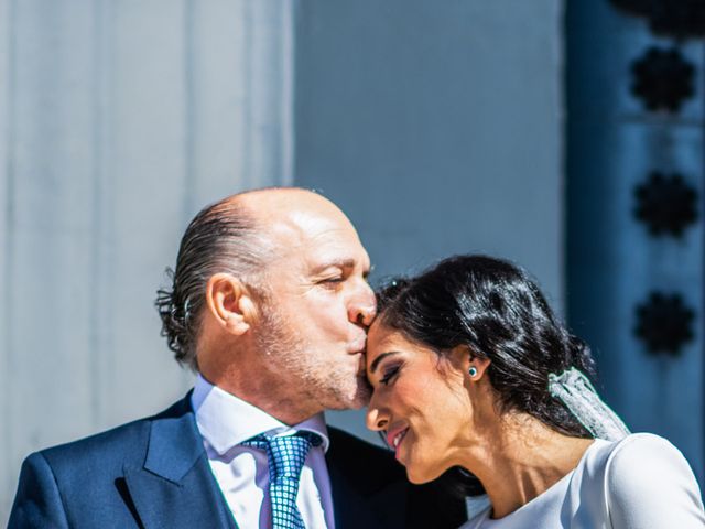 La boda de Alberto y Noelia en Sanlucar La Mayor, Sevilla 85