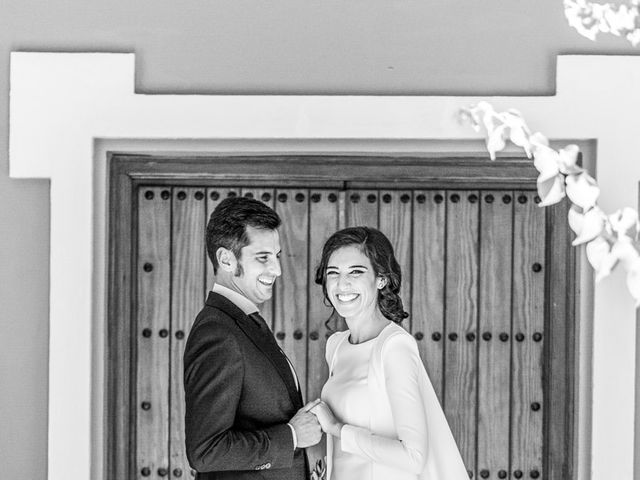 La boda de Alberto y Noelia en Sanlucar La Mayor, Sevilla 104