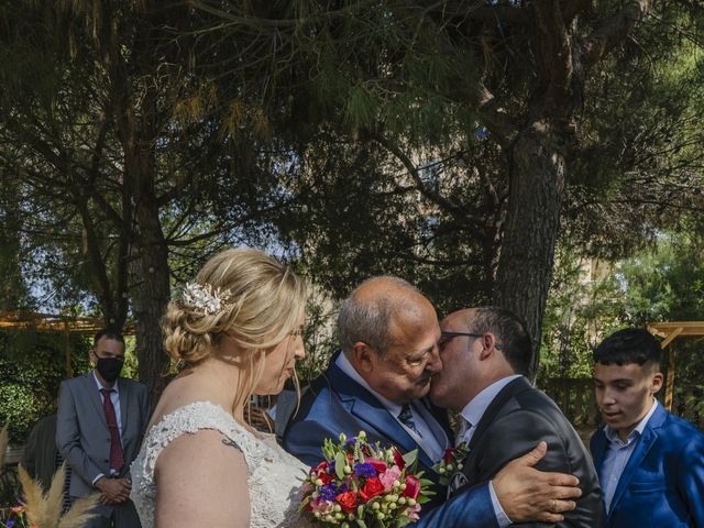 La boda de Christian y Estela en La Pineda, Tarragona 15