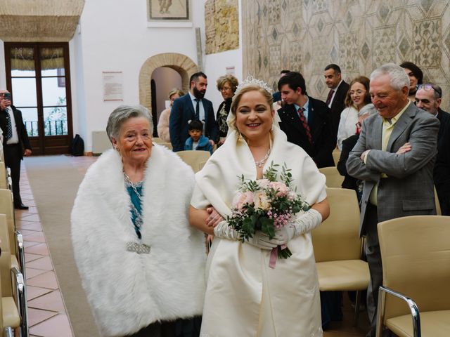 La boda de Encarni y David en Córdoba, Córdoba 28
