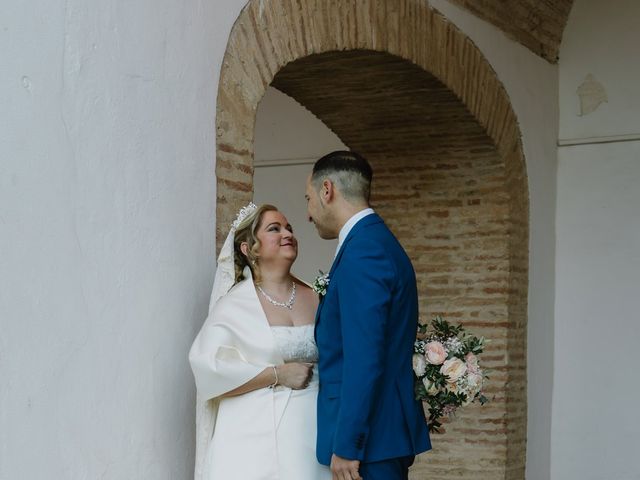 La boda de Encarni y David en Córdoba, Córdoba 33