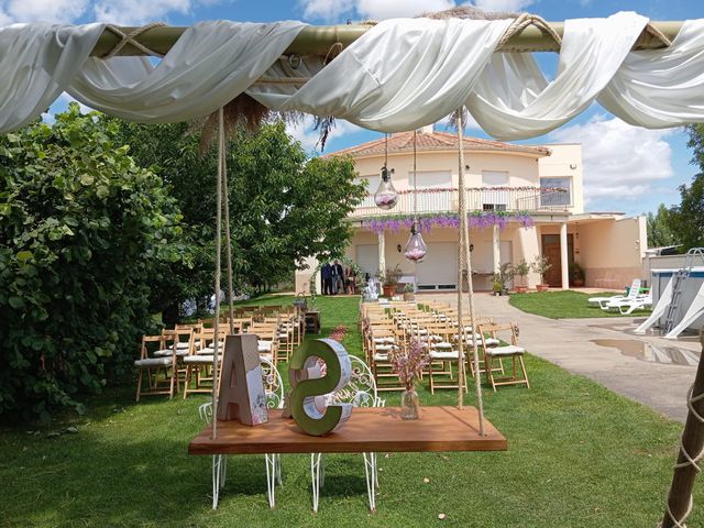 La boda de Samuel y Andrea  en Villanueva De Las Manzanas, León 11