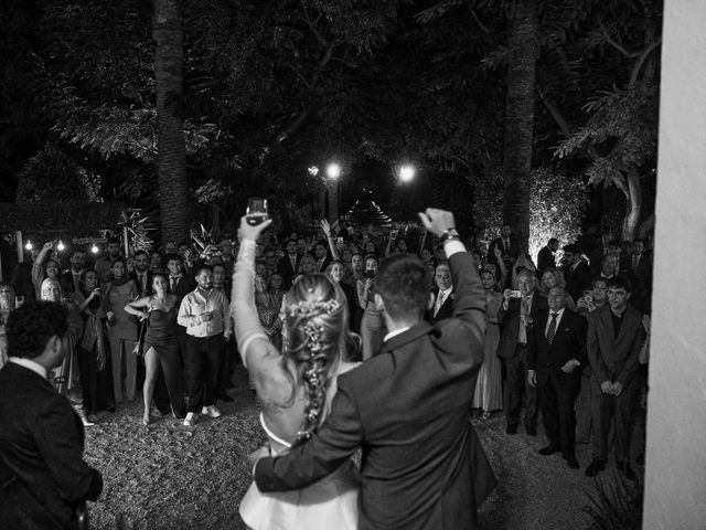 La boda de Pablo y Victoria en Picanya, Valencia 142