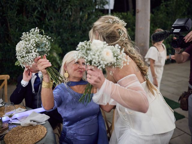 La boda de Pablo y Victoria en Picanya, Valencia 163