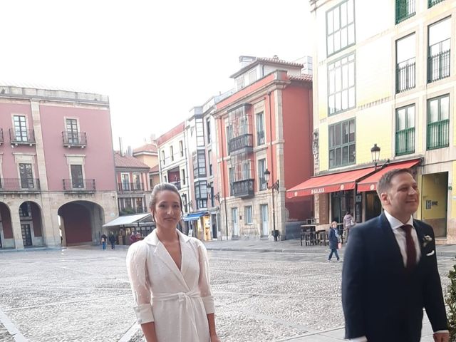 La boda de García Albuerne  y Zahida en Gijón, Asturias 5