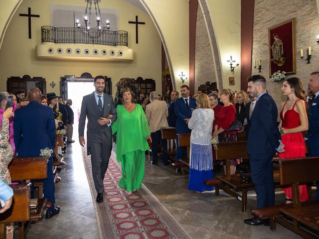 La boda de Pepa y Armando en Los Palacios Y Villafranca, Sevilla 5
