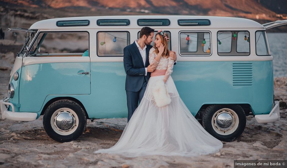 La boda de Juan Carlos y Esther en Aguamarga, Almería