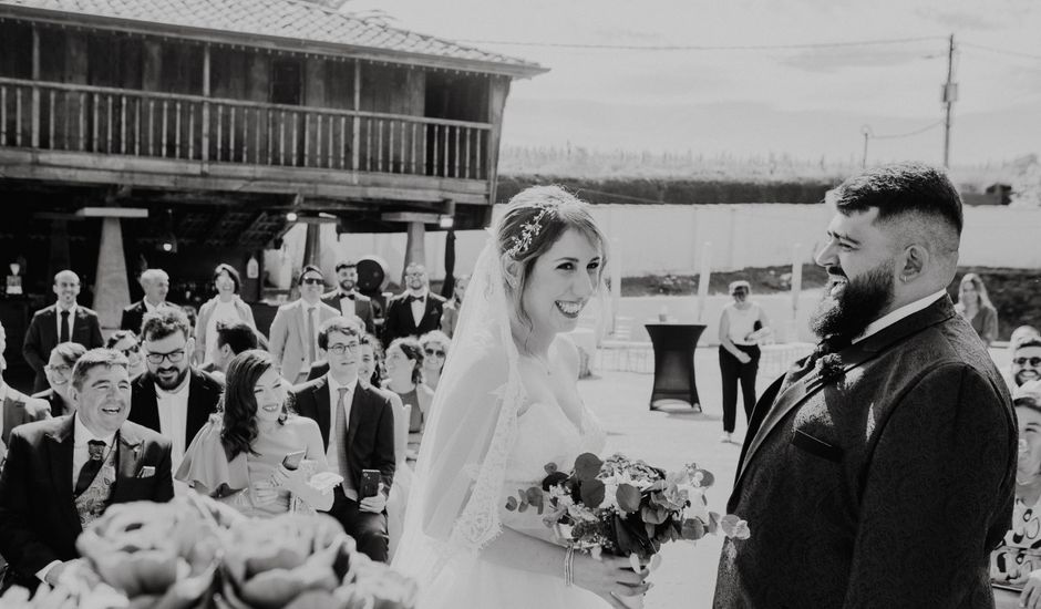 La boda de Darío  y Cova en Candas, Asturias