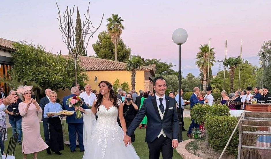 La boda de Juan Manuel  y Nicole en Villardompardo, Jaén