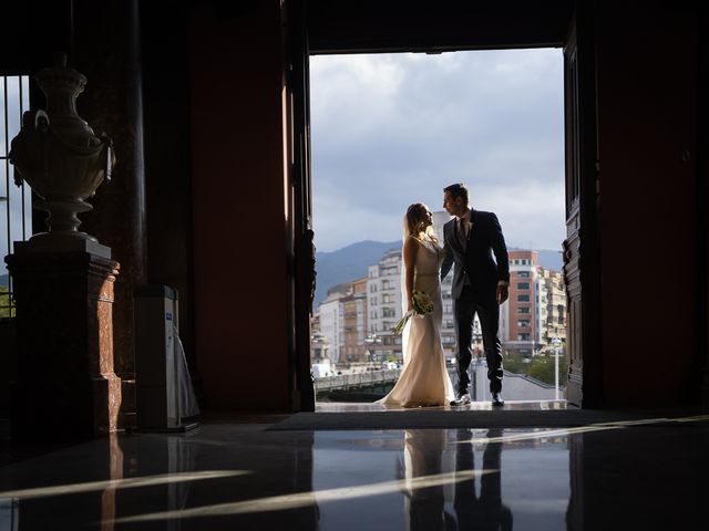 La boda de Asier  y Marien  en Bilbao, Vizcaya 10