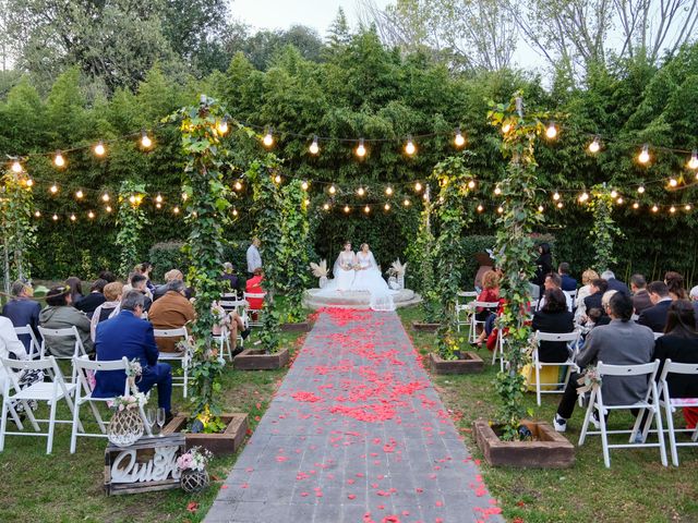 La boda de Conchi y Vanessa en Sant Fost De Campsentelles, Barcelona 35