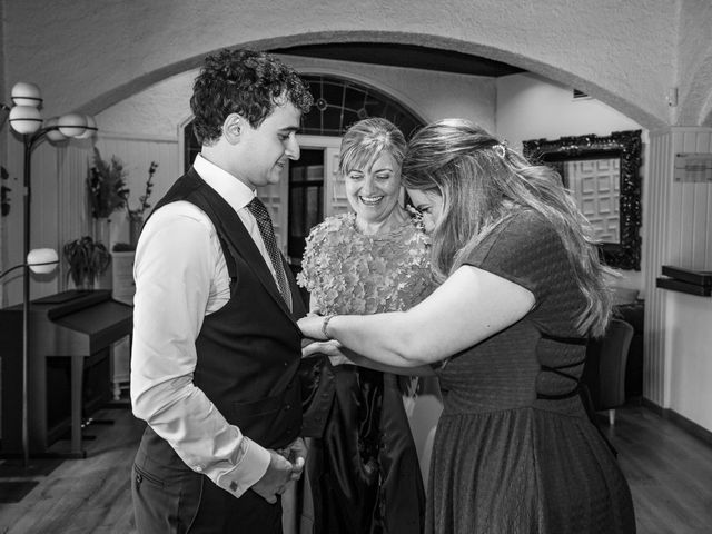 La boda de Aleix y Clara en Sant Feliu Del Raco, Barcelona 11