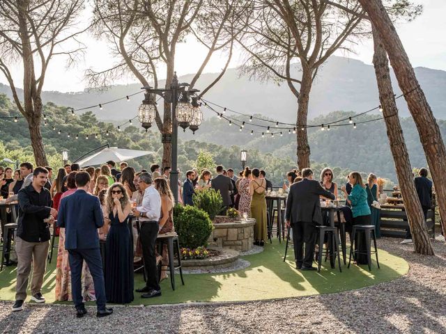 La boda de Aleix y Clara en Sant Feliu Del Raco, Barcelona 29