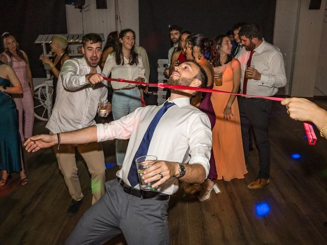 La boda de Aleix y Clara en Sant Feliu Del Raco, Barcelona 41