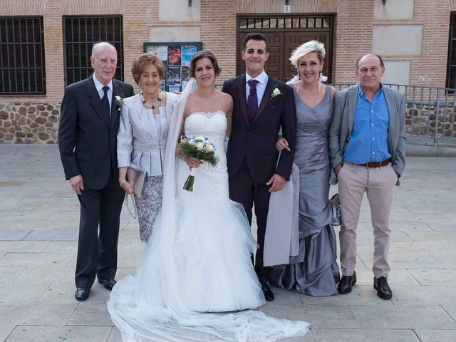La boda de Joshua y Alexandra en El Casar, Guadalajara 24